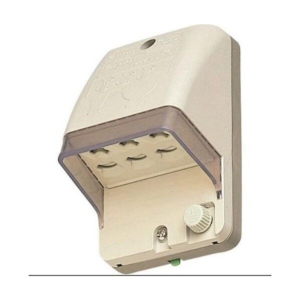 アースターミナル付フル防水コンセント