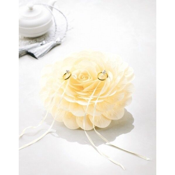 Panami 手作りキット ウェディング Fiore フィオーレ 花びらのリングピロー シャンパン