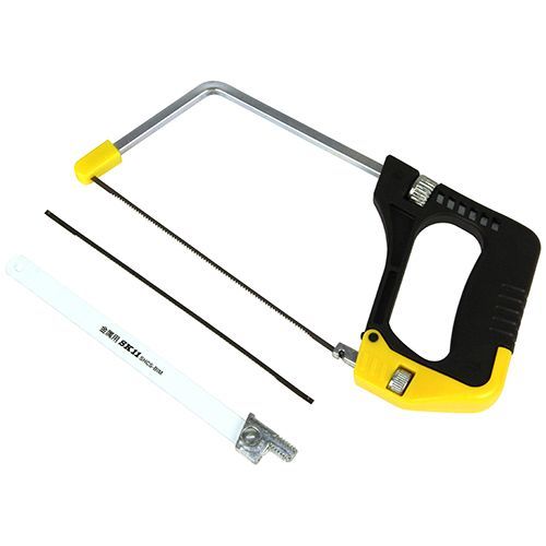 廃品を小さくする鋸