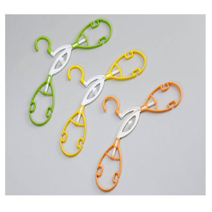 乾きやすく伸縮するハンガー